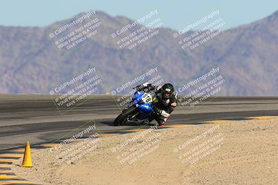 media/Nov-16-2024-CVMA (Sat) [[0e4bb1f32f]]/Race 8-Supersport Middleweight/